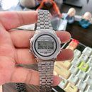 Relógio Feminino Retrô Quadrado Digital Luxo